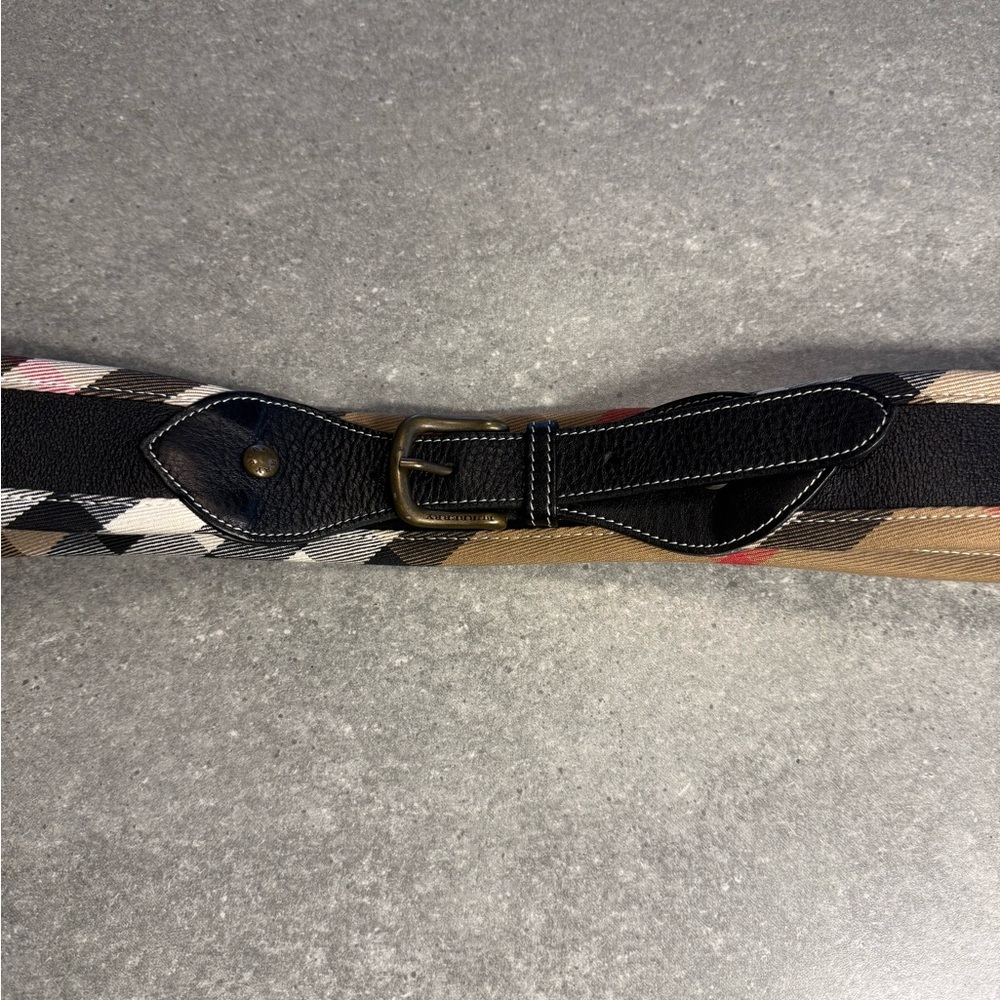 Burberry Black and Cream Checkered Belt - Picture 5 of 5